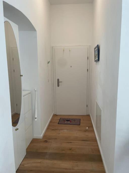 Stilvolle Wohnung Mit Terrasse/Garten Wien Ngoại thất bức ảnh
