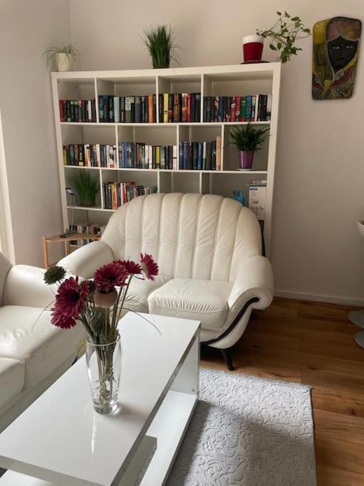 Stilvolle Wohnung Mit Terrasse/Garten Wien Ngoại thất bức ảnh